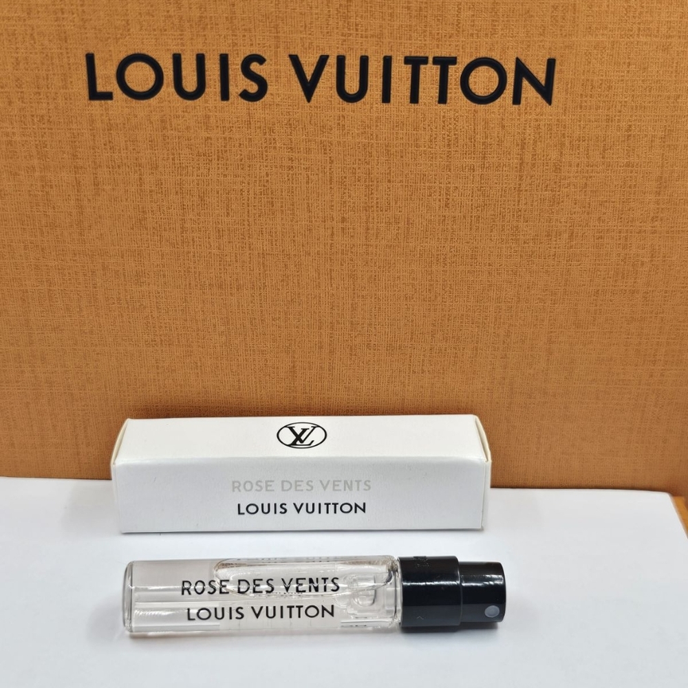 ⭐️10pc✅️ Louis Vuitton TOP WOMEN FRAGRANCE, SAMPLE SIZE = 10ML - Picture 13 of 16